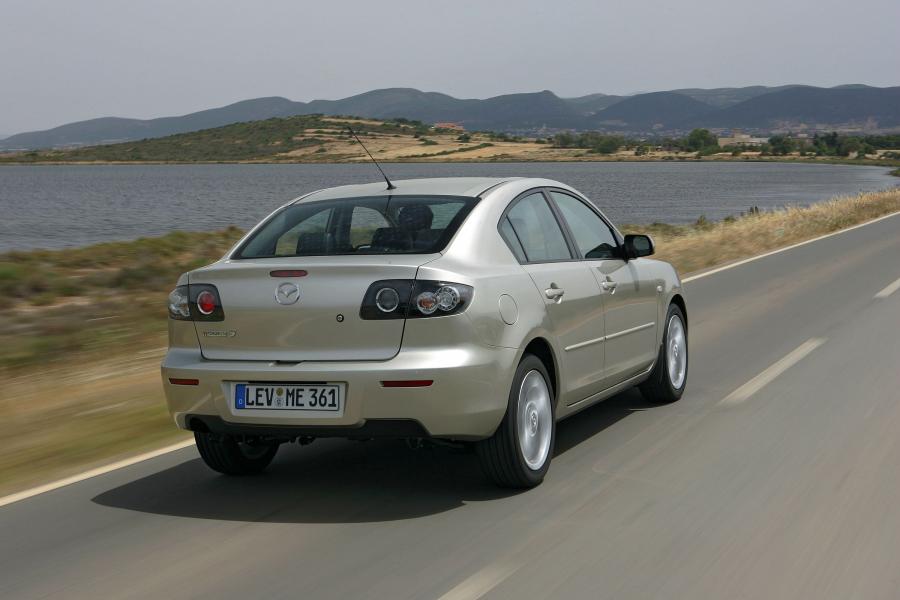  Mazda3 2003 года  (фото 31 из 142)